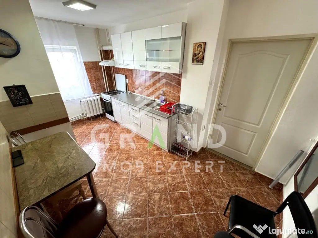 2 CAMERE DECOMANDAT | BALCON | MĂNĂȘTUR / ALEEA BRATEȘ