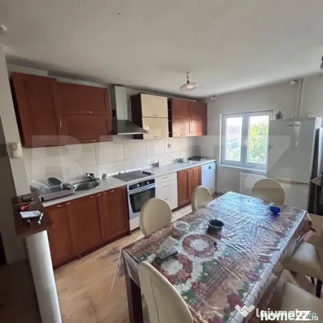 Apartament 3 camere, 67 mp utili, mobilat și utilat, zona B