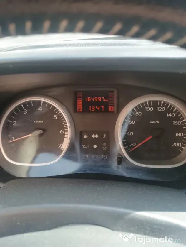 Dacia Duster 1.5dci an 2011 166000 km motor k9k