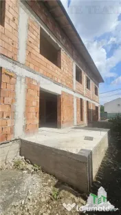 Triplex premium zona Parc Ghidiceni-Prelungirea Ghencea 