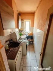 Garsoniera luminoasa (sud), etaj 4, Str. Sergent Maj.