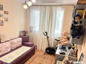 Far apartament 3 camere decomandat etaj 1 loc parcare