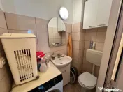 Far apartament 3 camere decomandat etaj 1 loc parcare