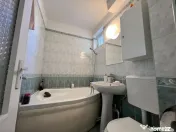 Far apartament 3 camere decomandat etaj 1 loc parcare