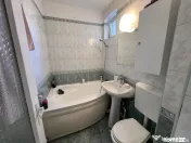 Far apartament 3 camere decomandat etaj 1 loc parcare
