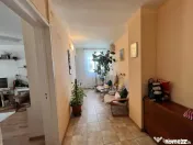 Far apartament 3 camere decomandat etaj 1 loc parcare