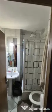 Apartament 4 camere, decomandat - zona Triaj 