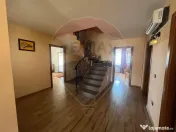 Casă / Vilă 5 camere strada Vrancei 