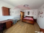 Casă / Vilă 5 camere strada Vrancei