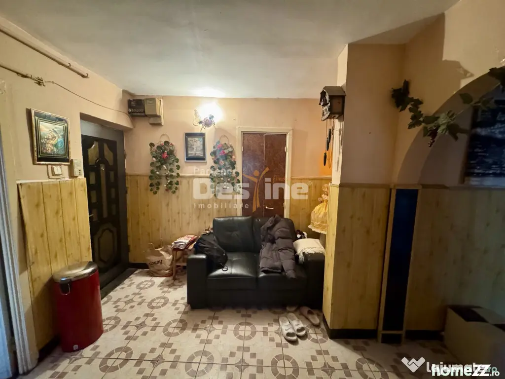 Apartament 3 camere et 1 Ultracentral Simeria