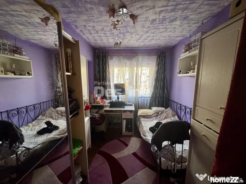 Apartament 3 camere et 1 Ultracentral Simeria
