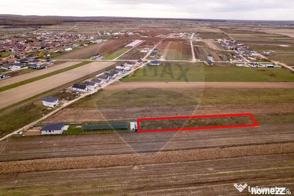 De Vânzare teren intravilan – 1417 mp, Cihei