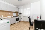 Apartament Zorilor UMF cu 1 camera, bloc dupa 2000, etaj 2