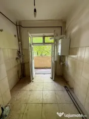 Apartament 2 camere, Regie 
