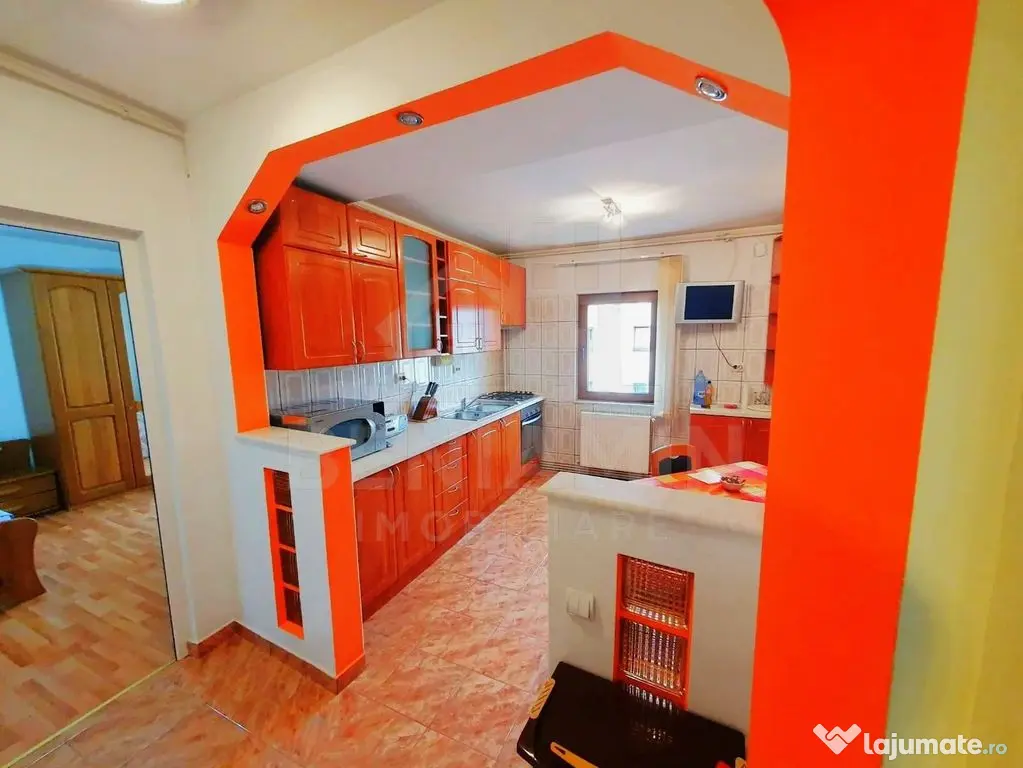 Apartament 2 camere-Decomandat-Spitalul Judetean-69mp-Spa...