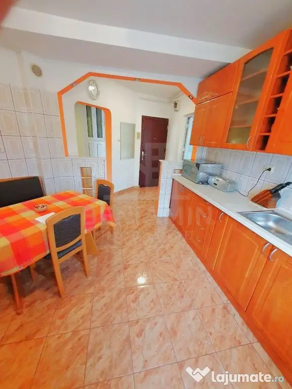Apartament 2 camere-Decomandat-Spitalul Judetean-69mp-Spa...