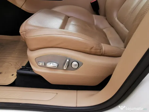 Porsche Macan 2019 / facelift / Pano
