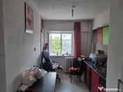 2 camere, 4/10, bloc 1986, 52 mp, anvelopat- Crangasi 
