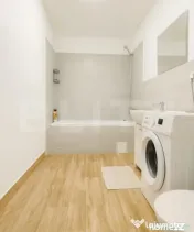 Apartament cu 3 camere, 52 mp cu balcon, zona Stejarului