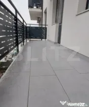 Apartament cu 3 camere, 52 mp cu balcon, zona Stejarului