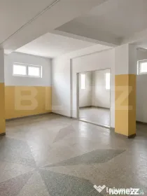 Spațiu comercial/depozit/atelier de lucru – 95 mp / zona