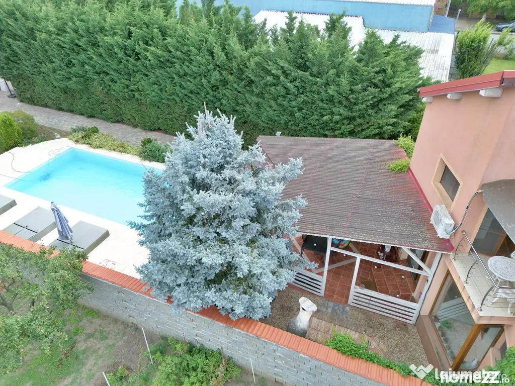 Vilă cu piscină de vânzare în cartierul Gai, Arad