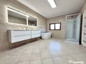 Vilă cu piscină de vânzare în cartierul Gai, Arad 