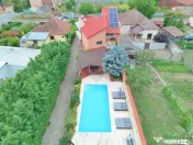 Vilă cu piscină de vânzare în cartierul Gai, Arad 