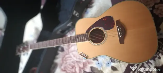 chitară acustică