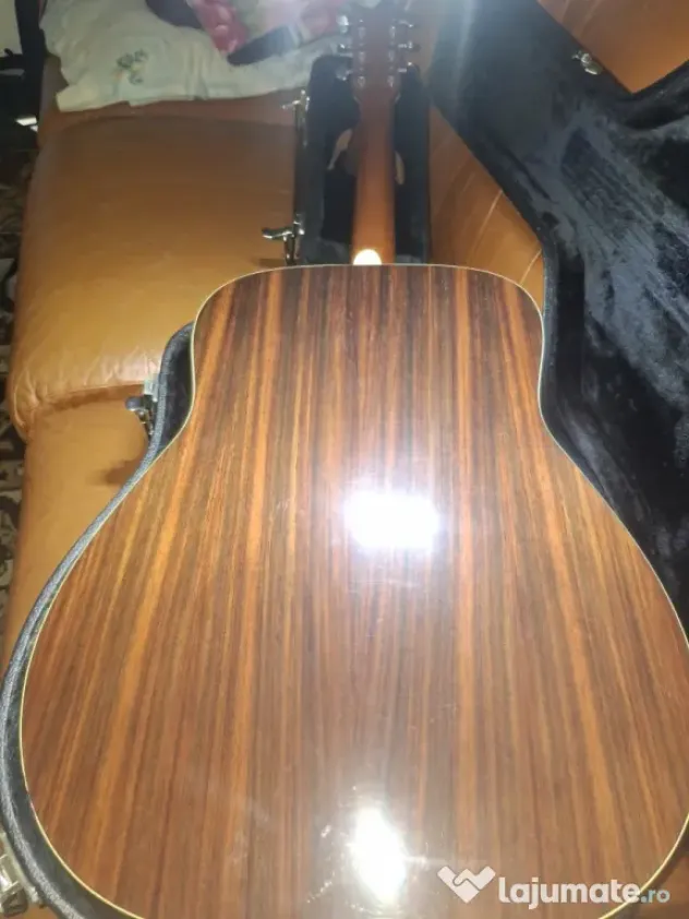 chitară acustică
