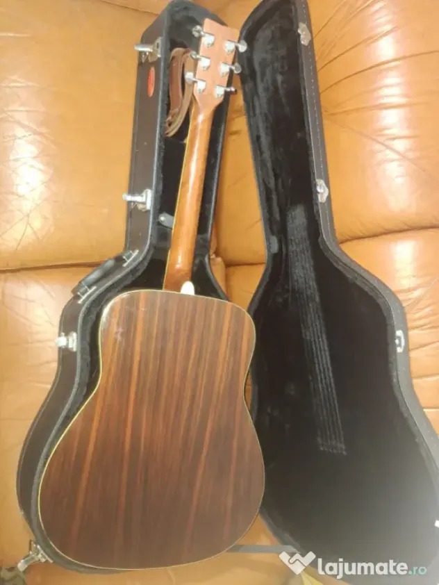 chitară acustică