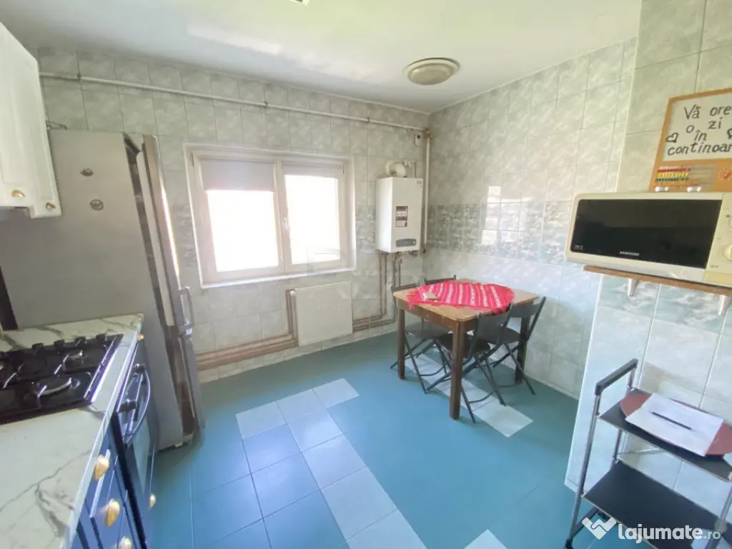 3 camere-Decomandat-Centrala Proprie/13 septembrie