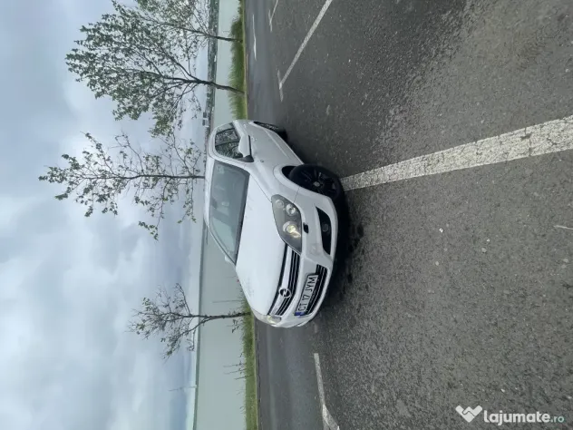 Vând Opel Astra H Caravan 2010