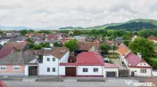 Casă de vânzare în Hărman – 1004 mp teren – Desch... 