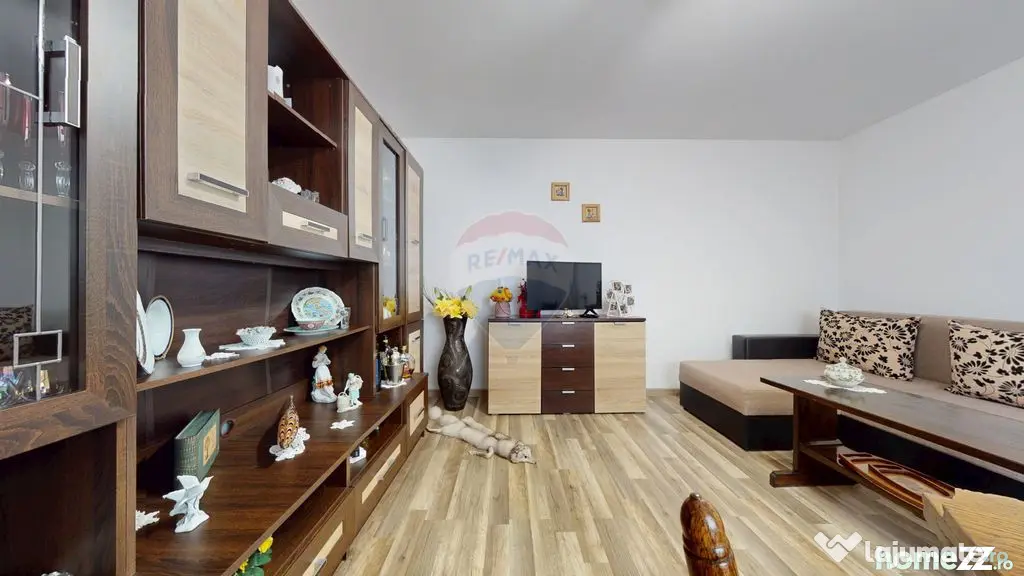 Casă de vânzare în Hărman – 1004 mp teren – Desch...