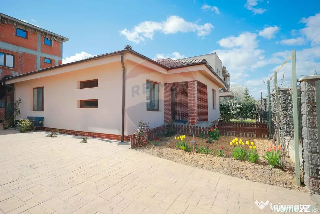 De vânzare casă cu 3 camere, teren 486 mp, în Sânmartin
