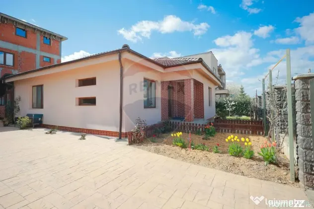 De vânzare casă cu 3 camere, teren 486 mp, în Sânmartin