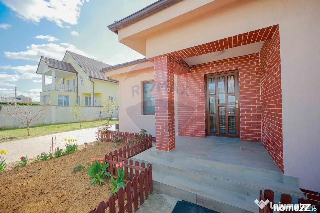 De vânzare casă cu 3 camere, teren 486 mp, în Sânmartin
