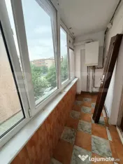 Apartament 2 camere decomandat, 65 mp, etaj 2/4, zona Tracto