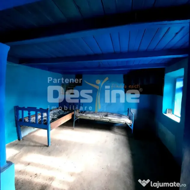 Imobil compus din casa de locuit si teren, Danesti, construc