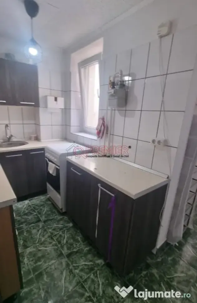 Apartament 2 camere Sector 4 - Straja