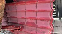 Țiglă metalică visinie