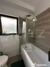 Apartament cochet cu 3 camere, terasă și 2 locuri de parc 