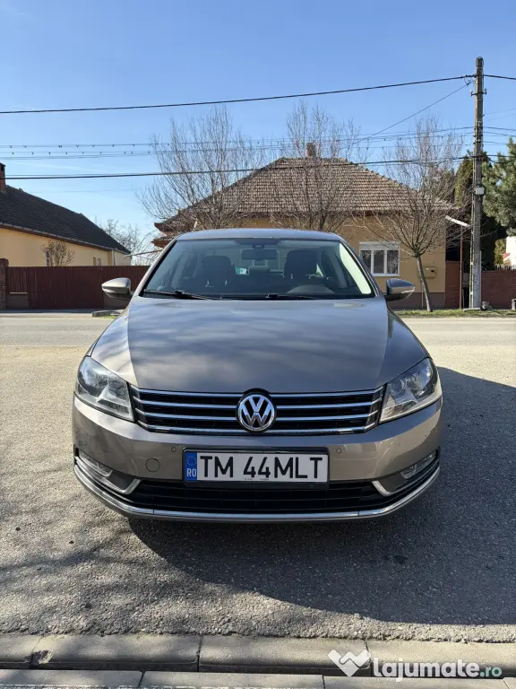 VOLKSWAGEN Passat 2011