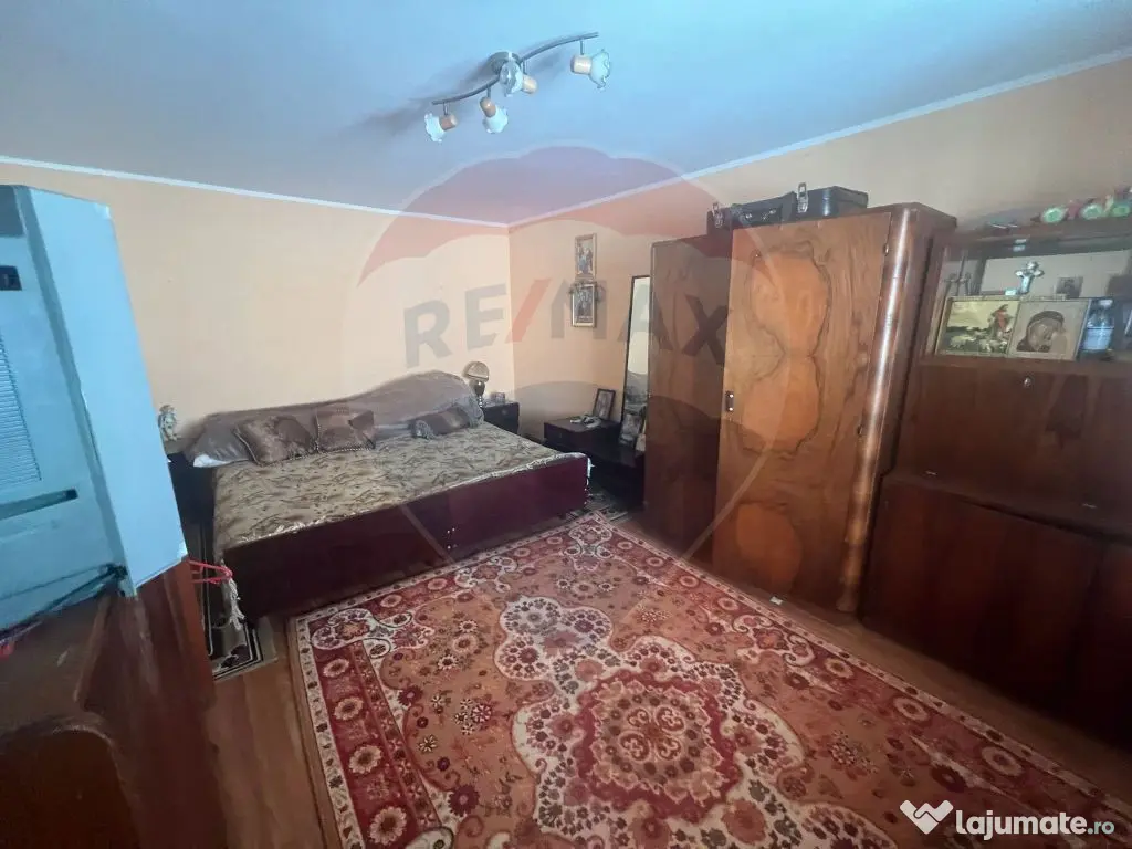 Casă 4 camere Bogza