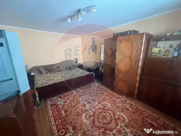 Casă 4 camere Bogza