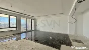 Apartament 180 mp l terasa 220 mp