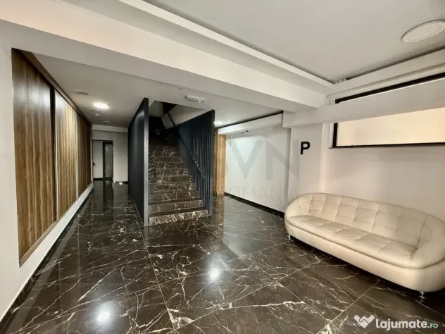 Apartament 180 mp l terasa 220 mp