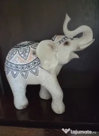 Decoratione elefant din rasina,22x9x25 