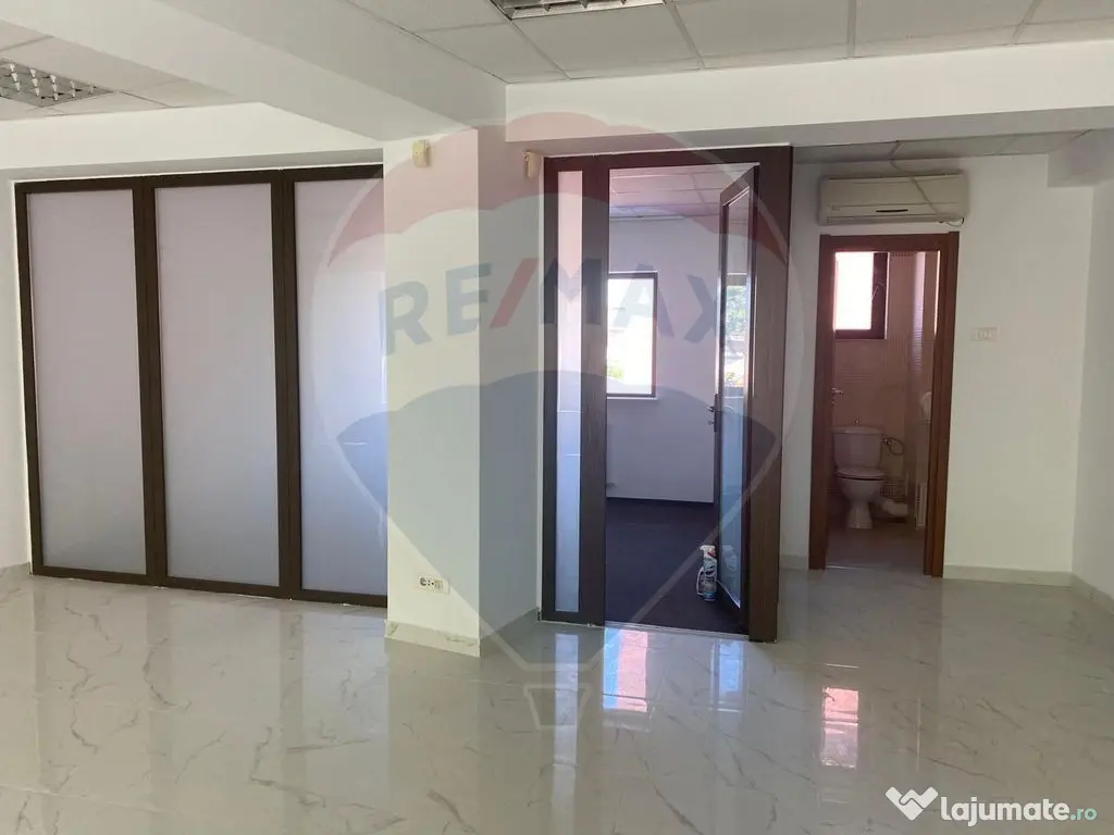 Spațiu de birouri de închiriat – 300 mp, 3 nivele, Do...